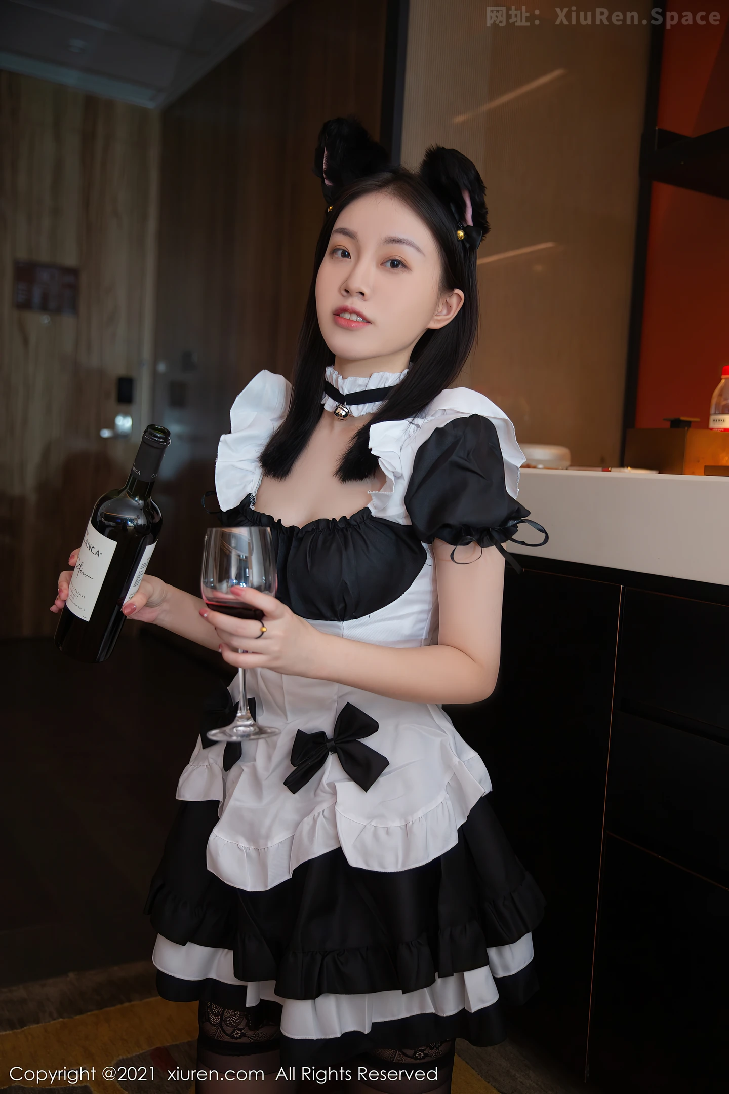 图片[6]-[XiuRen秀人网]VOL.4153 模特一颗甜蛋黄a深夜女仆服务主题低胸装配蕾丝吊袜诱惑写真66P-秀人网官方网站